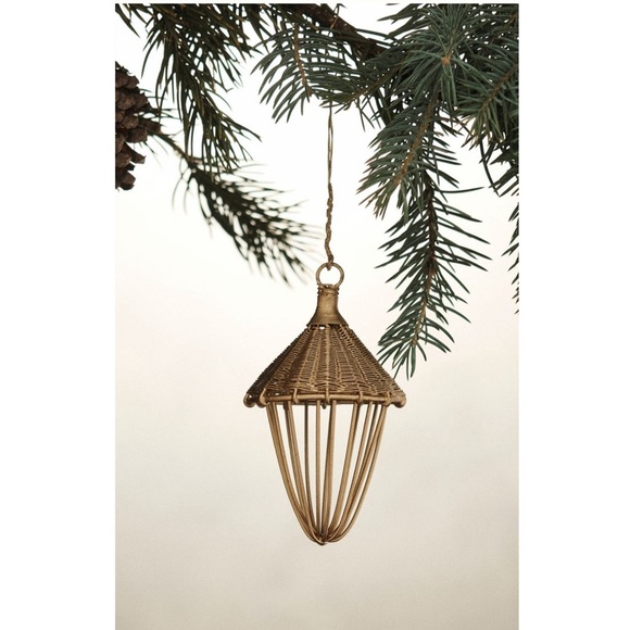 Anthro Living Home Holiday Acorn Wire Ornament New Gold Tone Iron Anthropologie - Picture 1 of 4